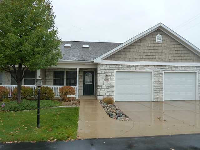 1st image of 905 Evergreen Ln