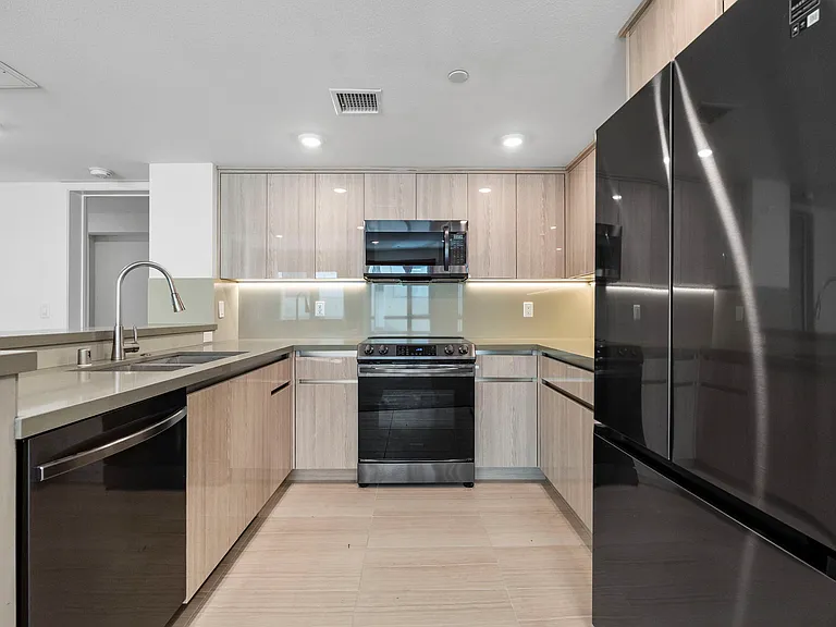 5240 Virginia Ave #125 — Photo 5