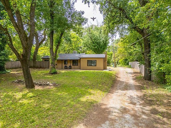 3rd image of 5750/5756 Wildwood Dr