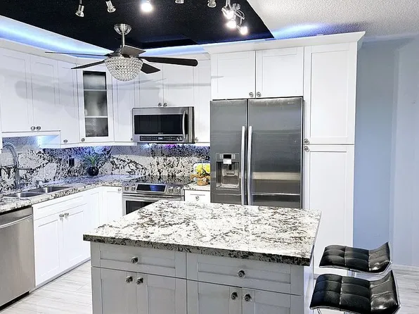 1401 SW 134th Way, Hollywood, FL 33027