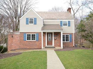 316 Rennie Dr, Pittsburgh, PA 15236