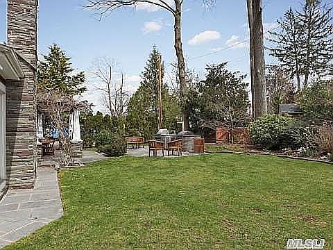 5th image of 2 Kensington Ct