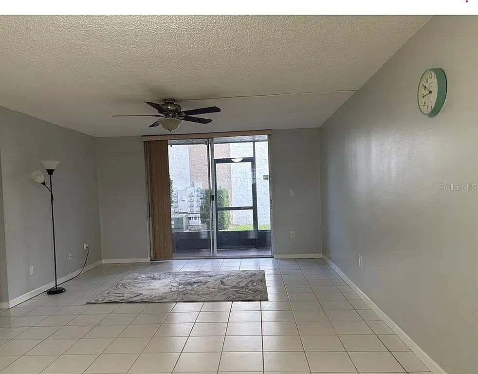 1 bed, 1.0 bath, 763 sqft, $1,300 — Photo 1