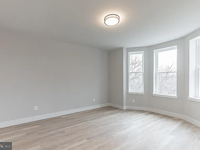 1512 S 58th St #2 — Photo 12