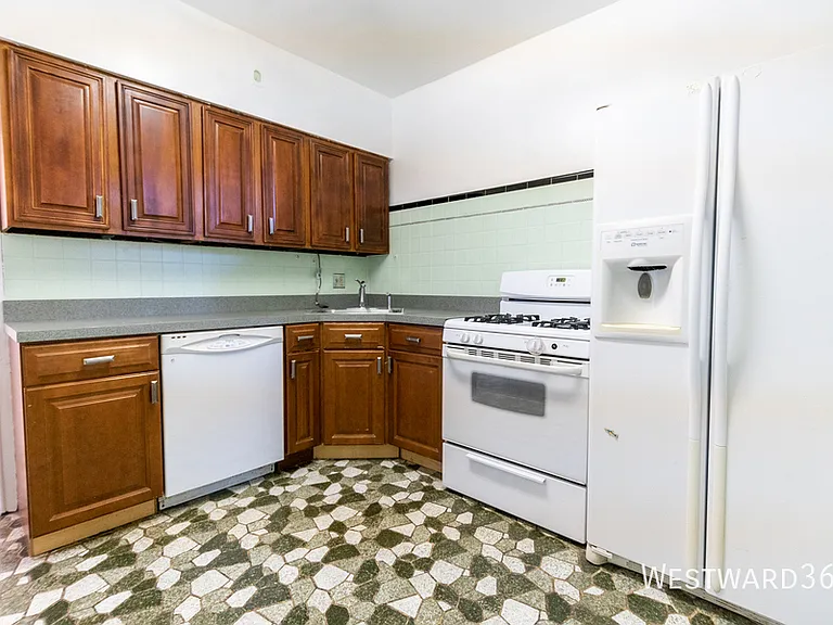 2424 W Fargo Ave #1 — Photo 1