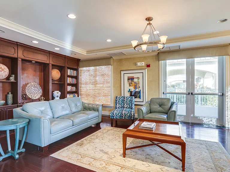 Building's Lounge