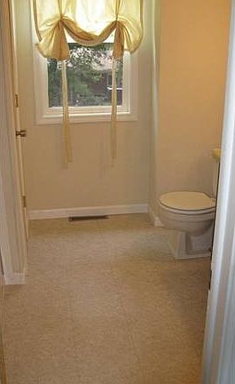 5th image of 6808 W Walton St