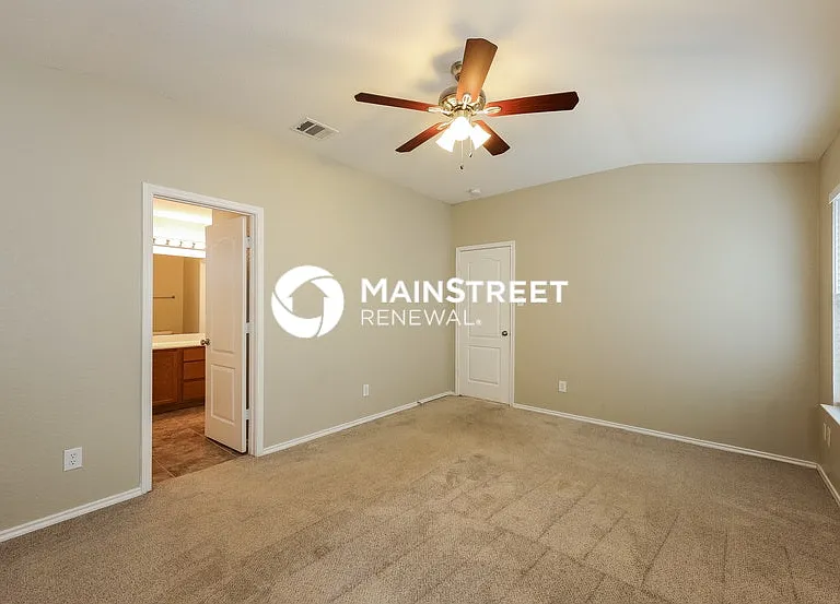 10211 Round Rock Way — Photo 9