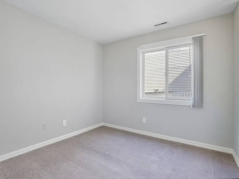 Candlelite Apartments — Photo 17