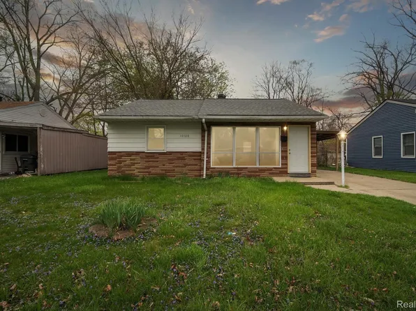 10120 Saratoga St, Oak Park, MI 48237