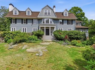 852 Hale St, Beverly, MA 01915
