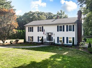 35 Hines Farm Rd, Cranston, RI 02921