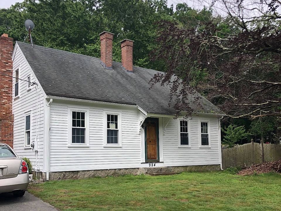 1st image of 984 Washington St