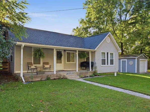 1667 Ewing St, Grawn, MI 49637