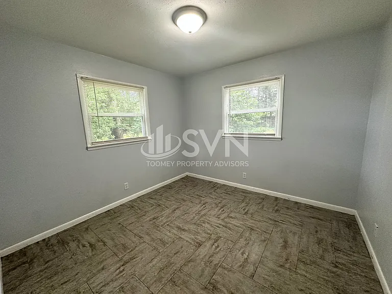 4077 Lancewood Dr S — Photo 15