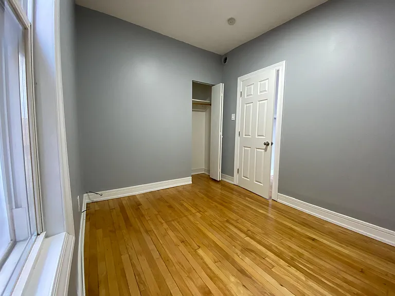 2323 W Fullerton Ave #3 — Photo 15