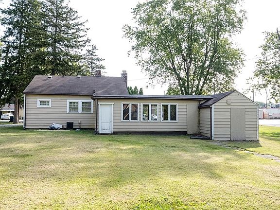 2nd image of 4120 Elmhurst Dr