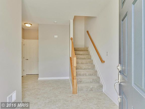 3rd image of 223 Keenan Way