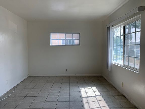 5th image of 294&296 S Oak St #1731-1739