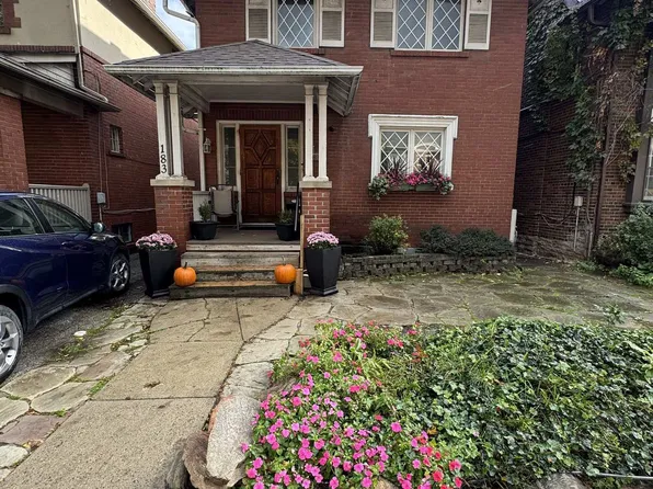 183 Saint Clair Ave E, Toronto, ON M4T 1N9