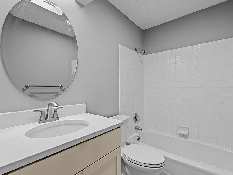 302 N Lindell Rd #C — Photo 16