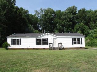 130 Pleasant Cove Dr, Woodruff, SC 29388