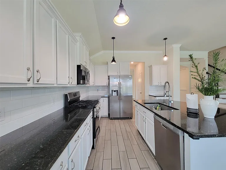 28638 Monarch Cliffs Dr — Photo 12