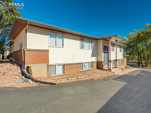 2nd image of 2921 Straus Ln
