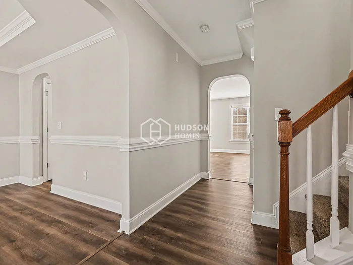 1728 Heisser Ln — Photo 3