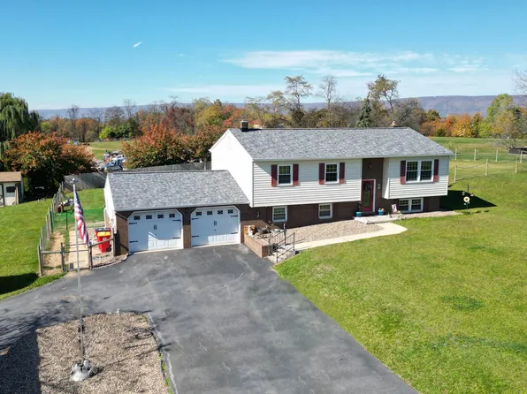 68 Windy Hill Rd, Newville, PA 17241