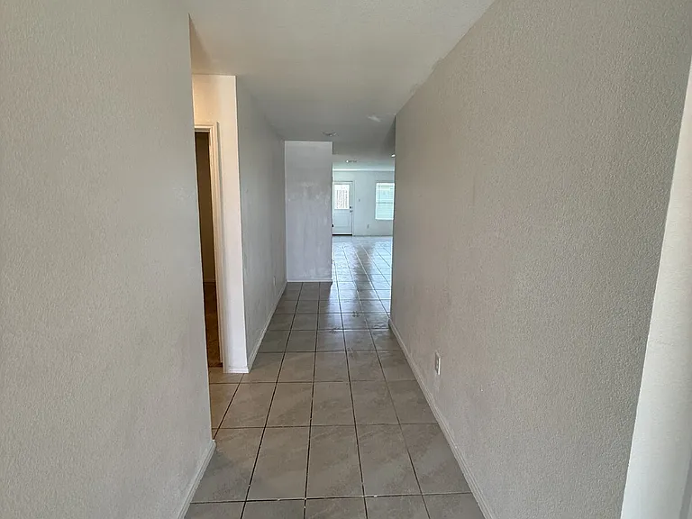 6011 Determine Ln — Photo 8
