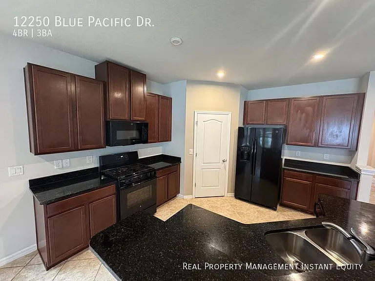 12250 Blue Pacific Dr — Photo 11