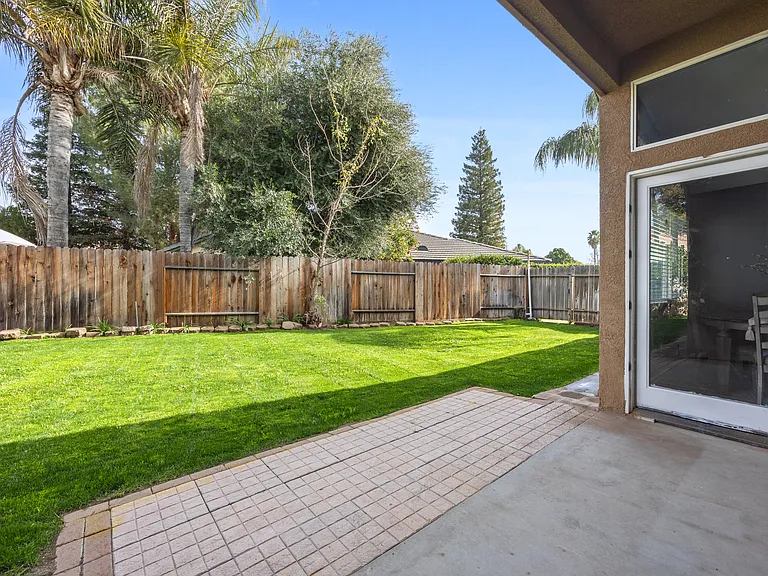 9506 Ravenrock Dr — Photo 37