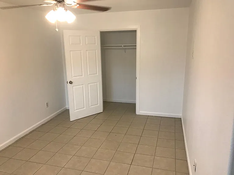 7408 Catamaran Dr — Photo 13