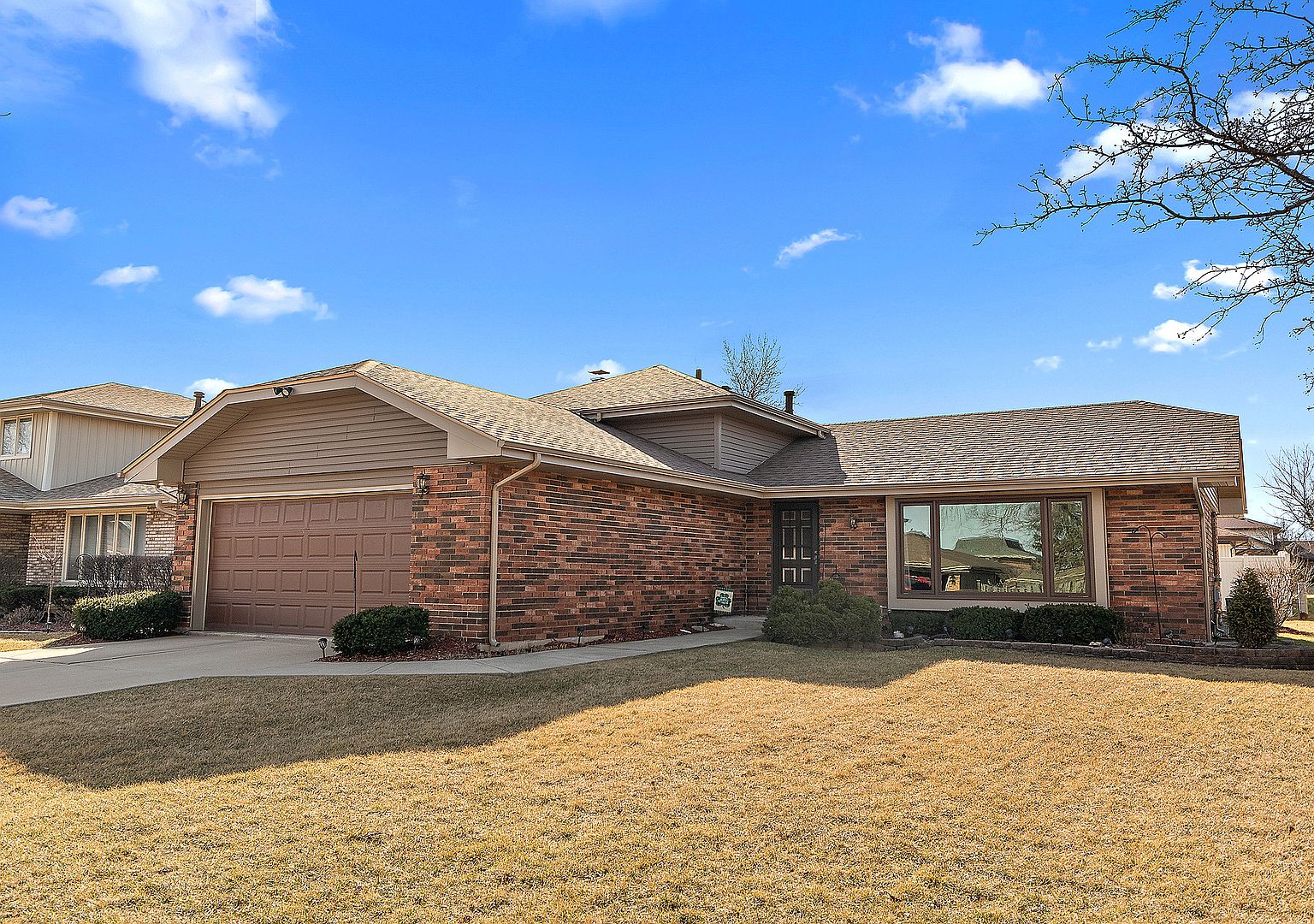 15706 La Paz Ct, Oak Forest, IL 60452 | Zillow