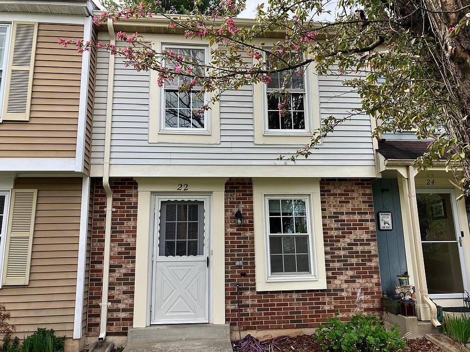 1st image of 22 Valleyside Ct