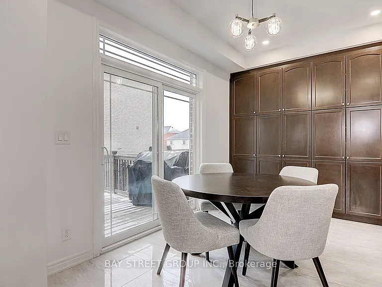 201 Bilbrough St — Photo 11