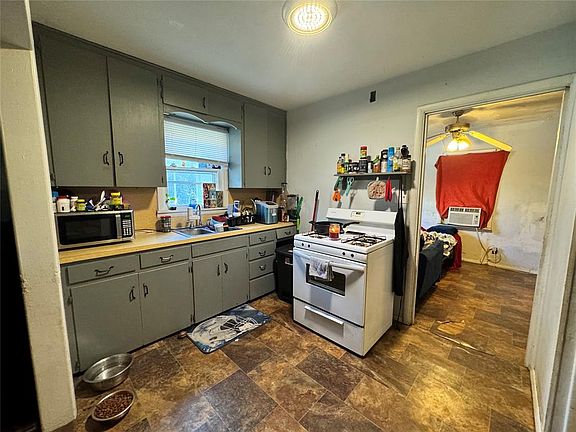 4th image of 814 E Frank St #816