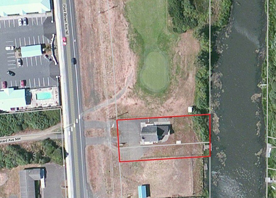 2nd image of 598 Point Brown Ave SE