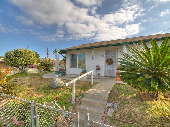 3rd image of 5008 El Mirlo Dr