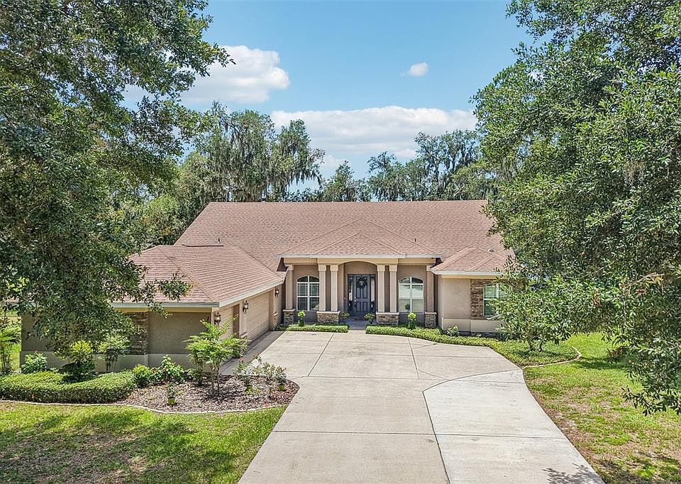 1st image of 11325 Hidden Valley Ln