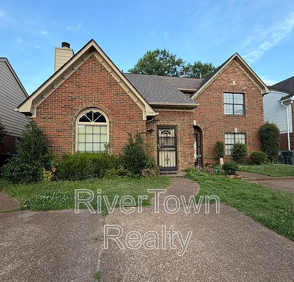 1648 Beaver Trail Dr — Photo 1