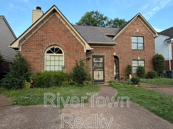 1648 Beaver Trail Dr, Cordova, TN 38016