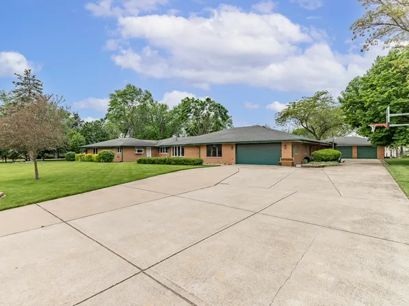 20560 Bensley Ave, Lynwood, IL 60411