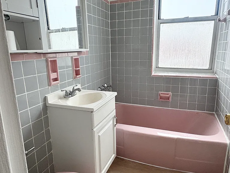 2900 Ocean Ave #6B — Photo 10