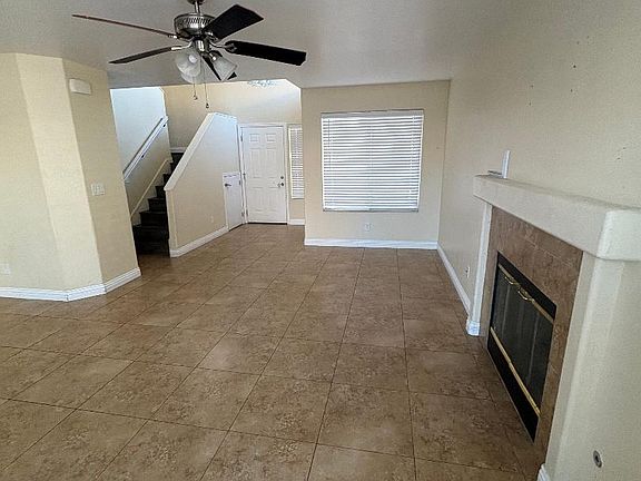 5th image of 1904 La Villa Dr