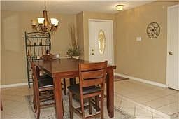 5th image of 11219 Beauvoir Dr
