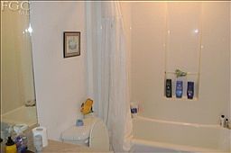 4th image of 2136 NW 22nd Ave