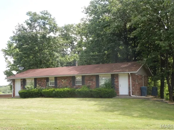 1100 Arrowhead Dr, Collinsville, IL 62234