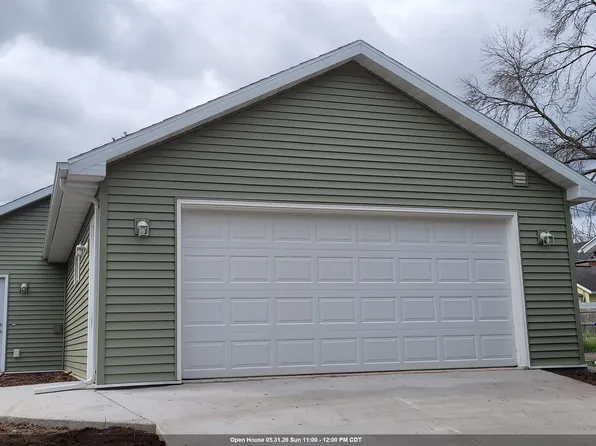 312 E Beacon Ave, New London, WI 54961